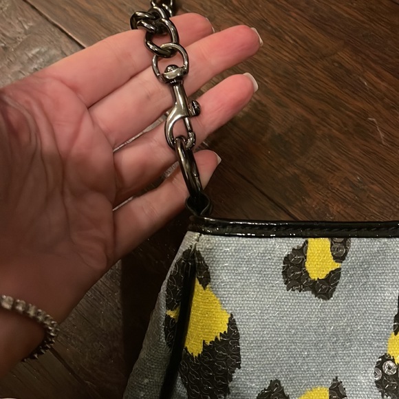 Gorgeous Betsey Johnson Sky Blue / Pale Yellow Sequined Bag - Picture 9 of 12